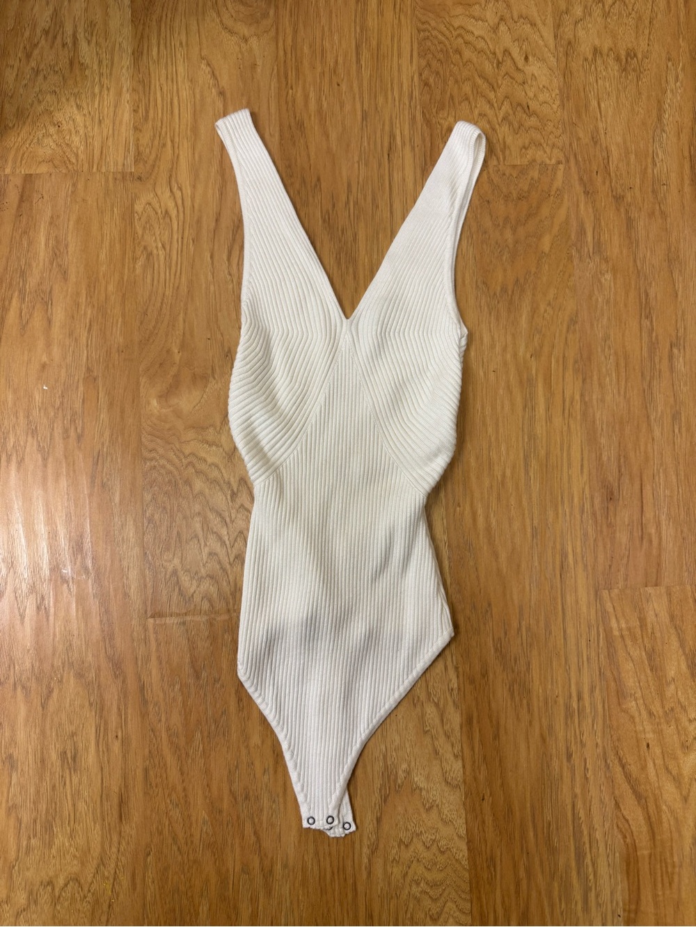 Abercrombie & Fitch White V Neck Bodysuit